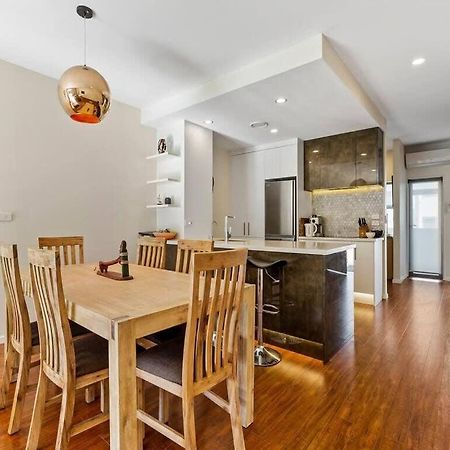 Sleek Modern Pad Next To Spark Arena Free Parking Auckland Luaran gambar