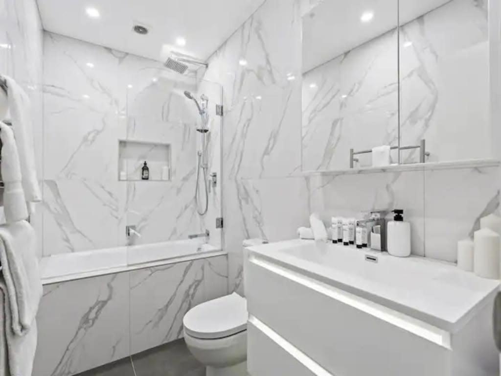 Sleek Modern Pad Next To Spark Arena Free Parking Auckland Luaran gambar